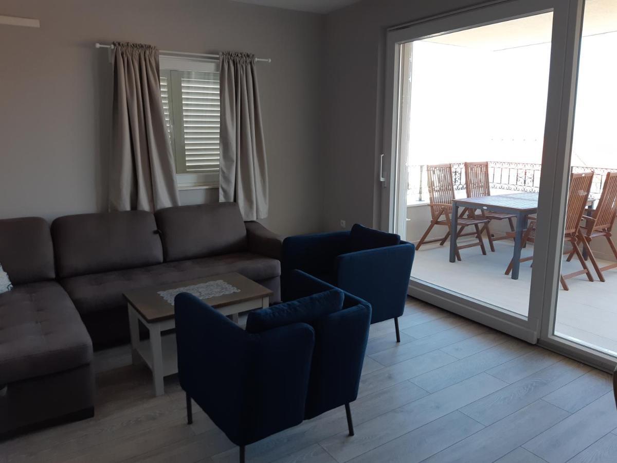 Apartment Lizzi. Trogir Eksteriør billede