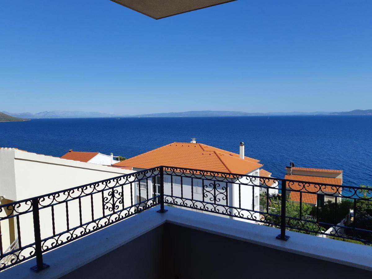 Apartment Lizzi. Trogir Eksteriør billede