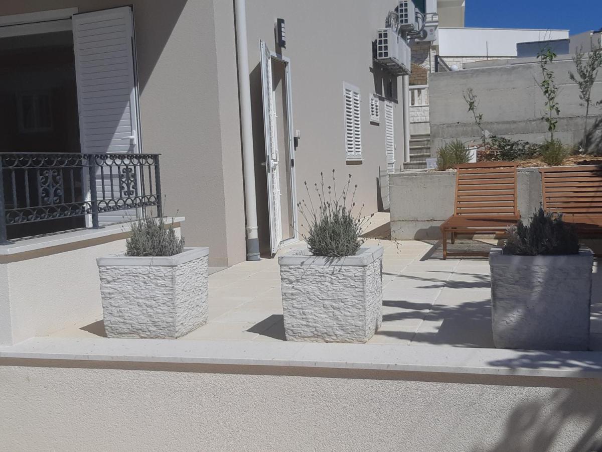 Apartment Lizzi. Trogir Eksteriør billede