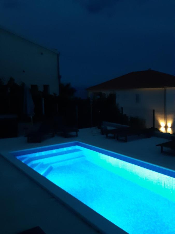 Apartment Lizzi. Trogir Eksteriør billede
