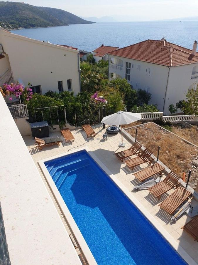 Apartment Lizzi. Trogir Eksteriør billede