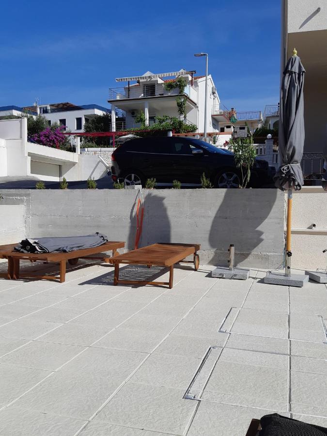 Apartment Lizzi. Trogir Eksteriør billede